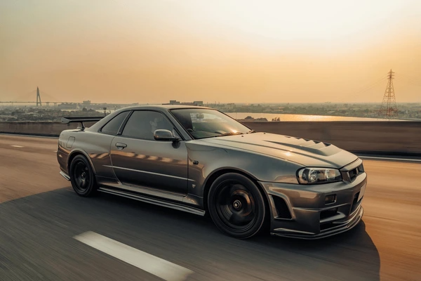 The Legendary Nissan R34 Skyline: A Comprehensive Introduction