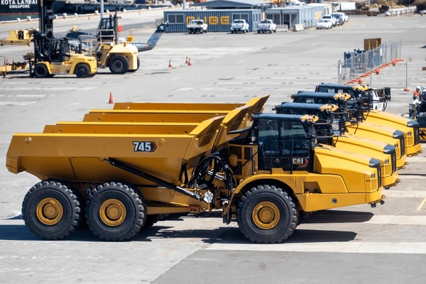 articulated dump truck